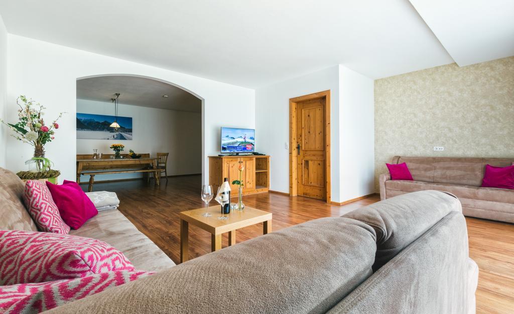 Apparthotel Alpenchalet Neukirchen am Großvenediger 外观 照片