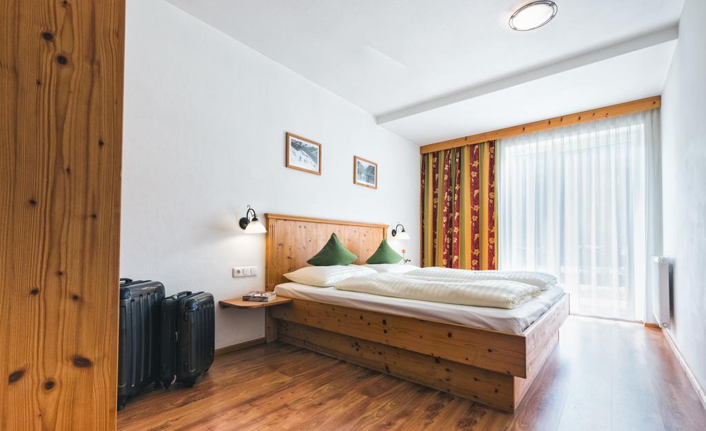 Apparthotel Alpenchalet Neukirchen am Großvenediger 外观 照片